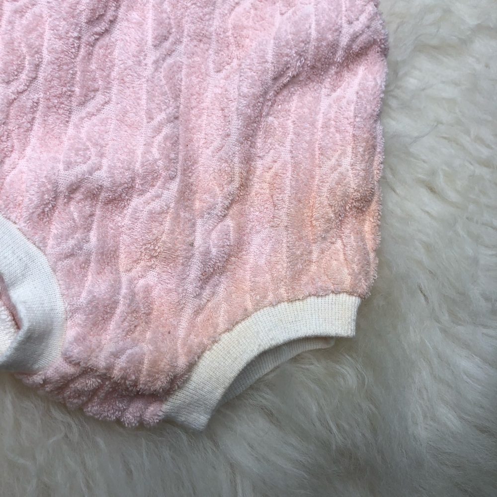 Vintage newborn pink terry cloth romper onesie - Picture 4 of 5